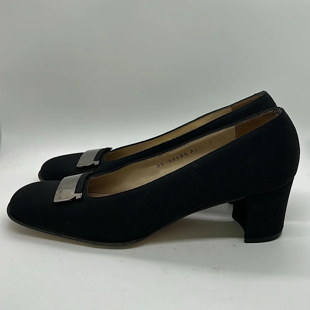 Salvatore Ferragamo Authenticated Black Block Heel Shoes **Size 7**🌺🌺 - Picture 6 of 10